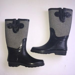 Austin Trading co. Rain Boots